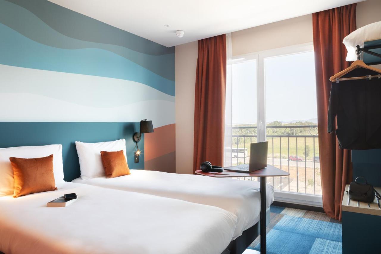 Hotel Ibis Styles Miramas Exterior foto