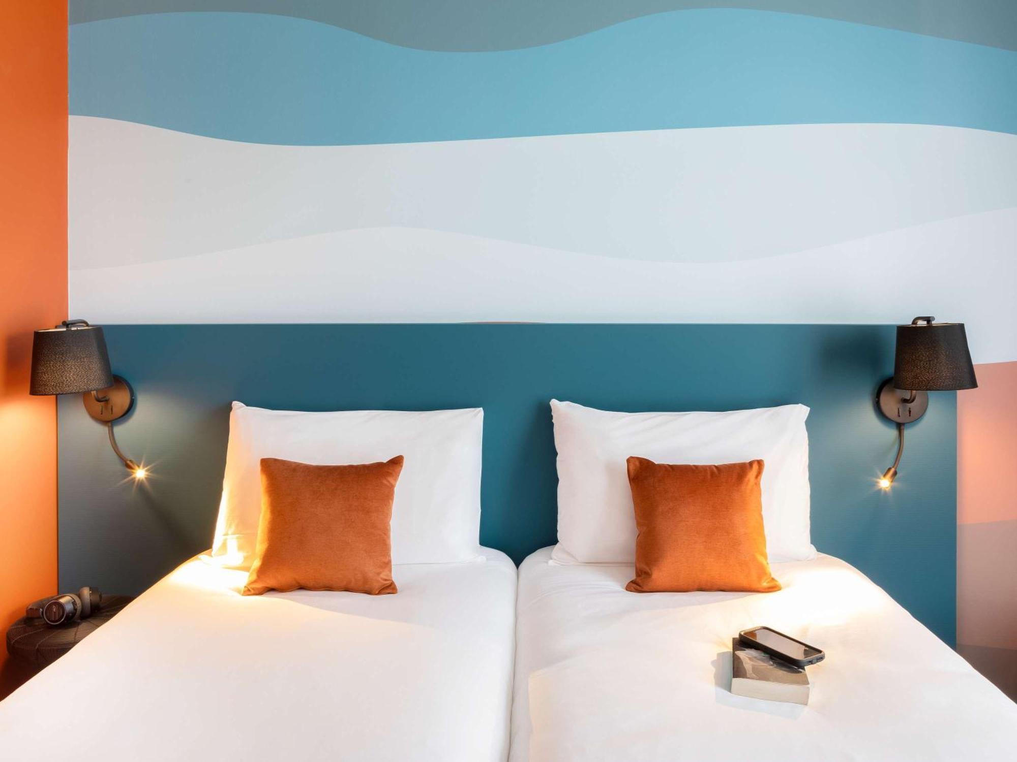 Hotel Ibis Styles Miramas Exterior foto