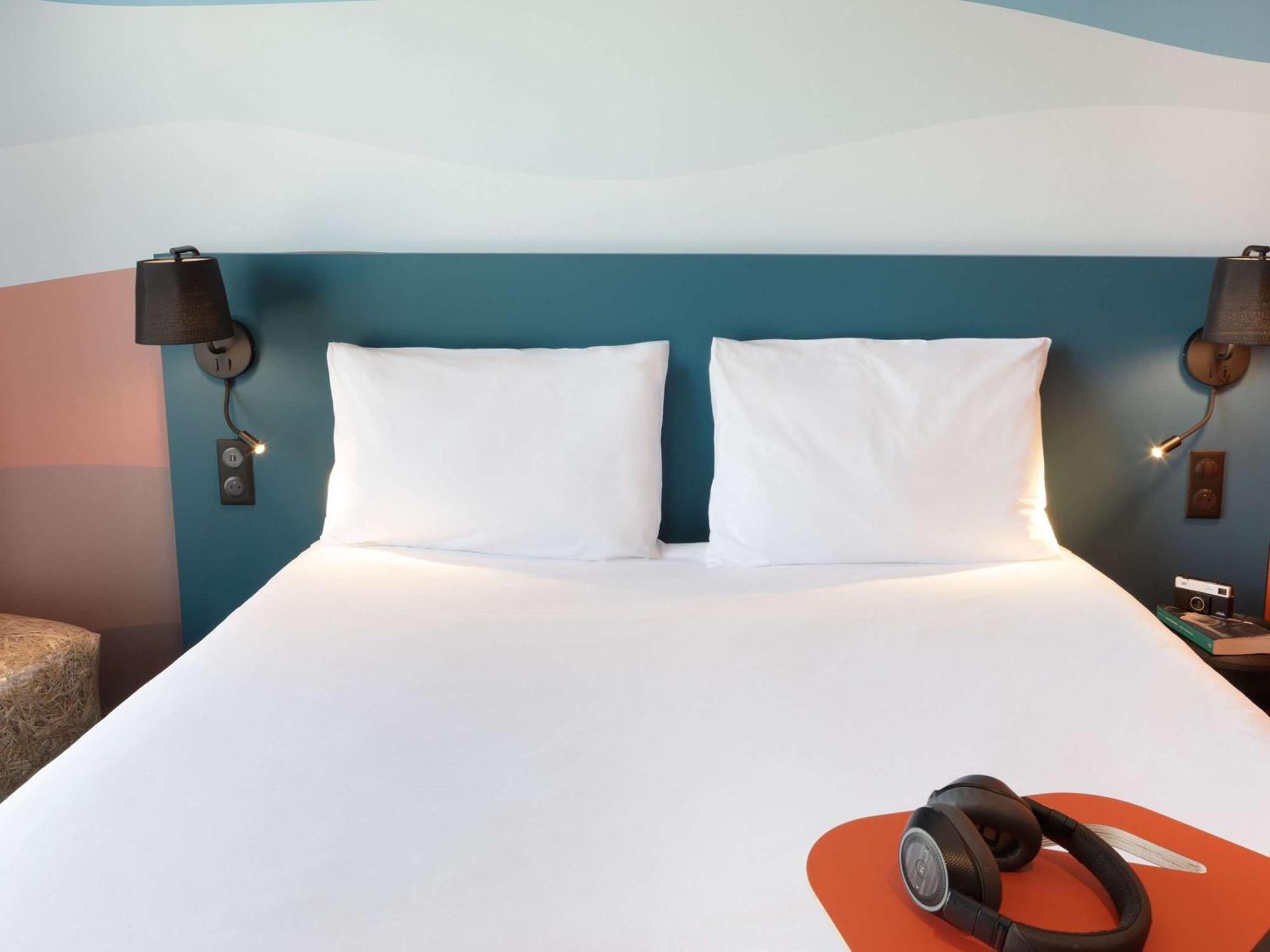 Hotel Ibis Styles Miramas Exterior foto