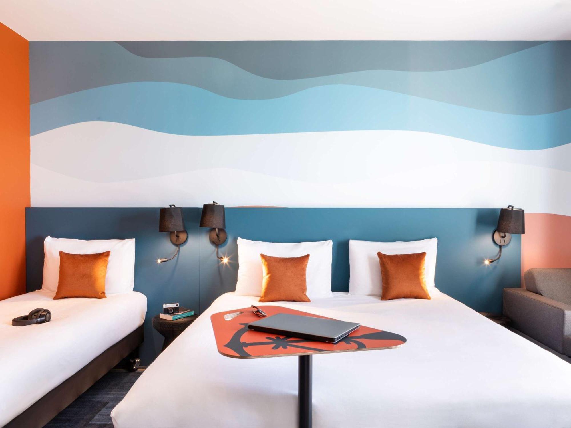 Hotel Ibis Styles Miramas Exterior foto
