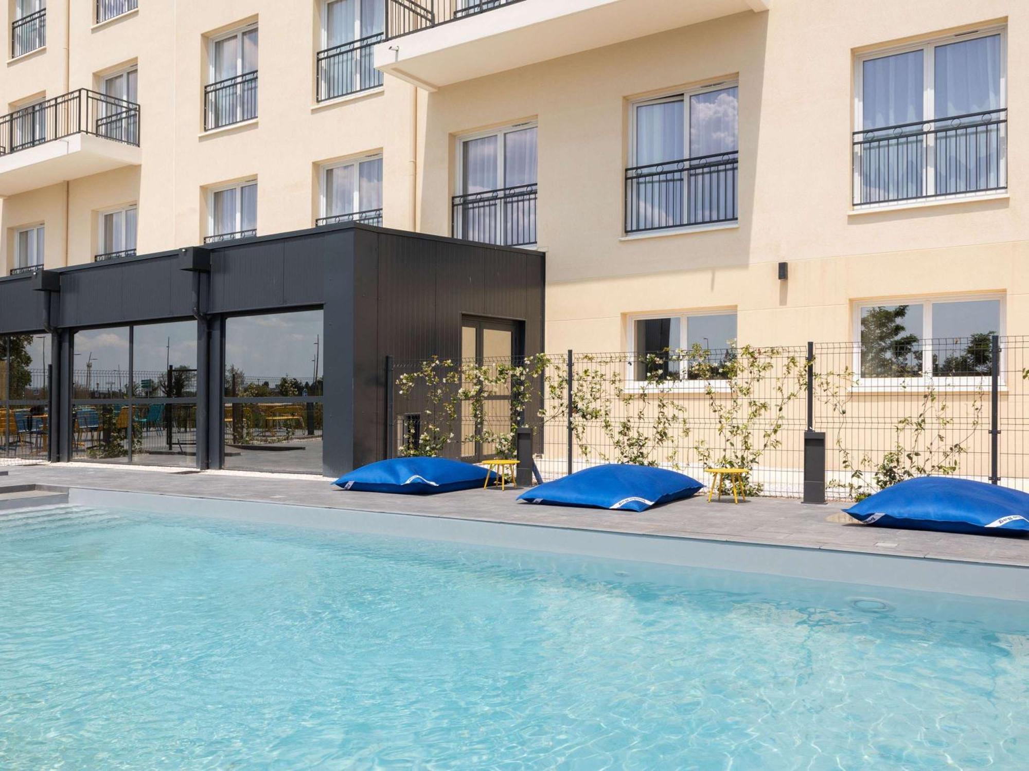 Hotel Ibis Styles Miramas Exterior foto